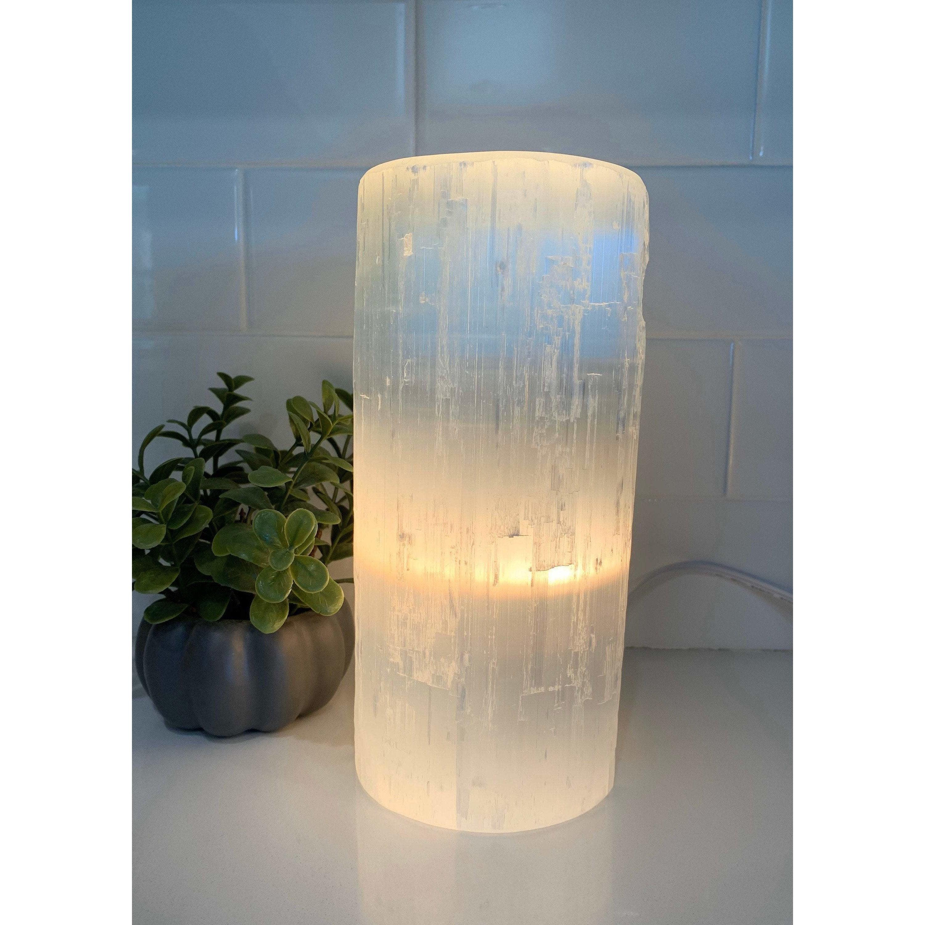 フラットトップナチュラルホワイトセレナイトシリンダーランプ、ナチュラルヒーリングクリスタル、コードと XL Selenite Tower Lamp Crystal \" White Natural Light LED Cord