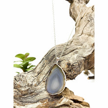  Melan Threads Neutral Gray Agate Slice Necklace | Natural Agate Necklace | Great Gift