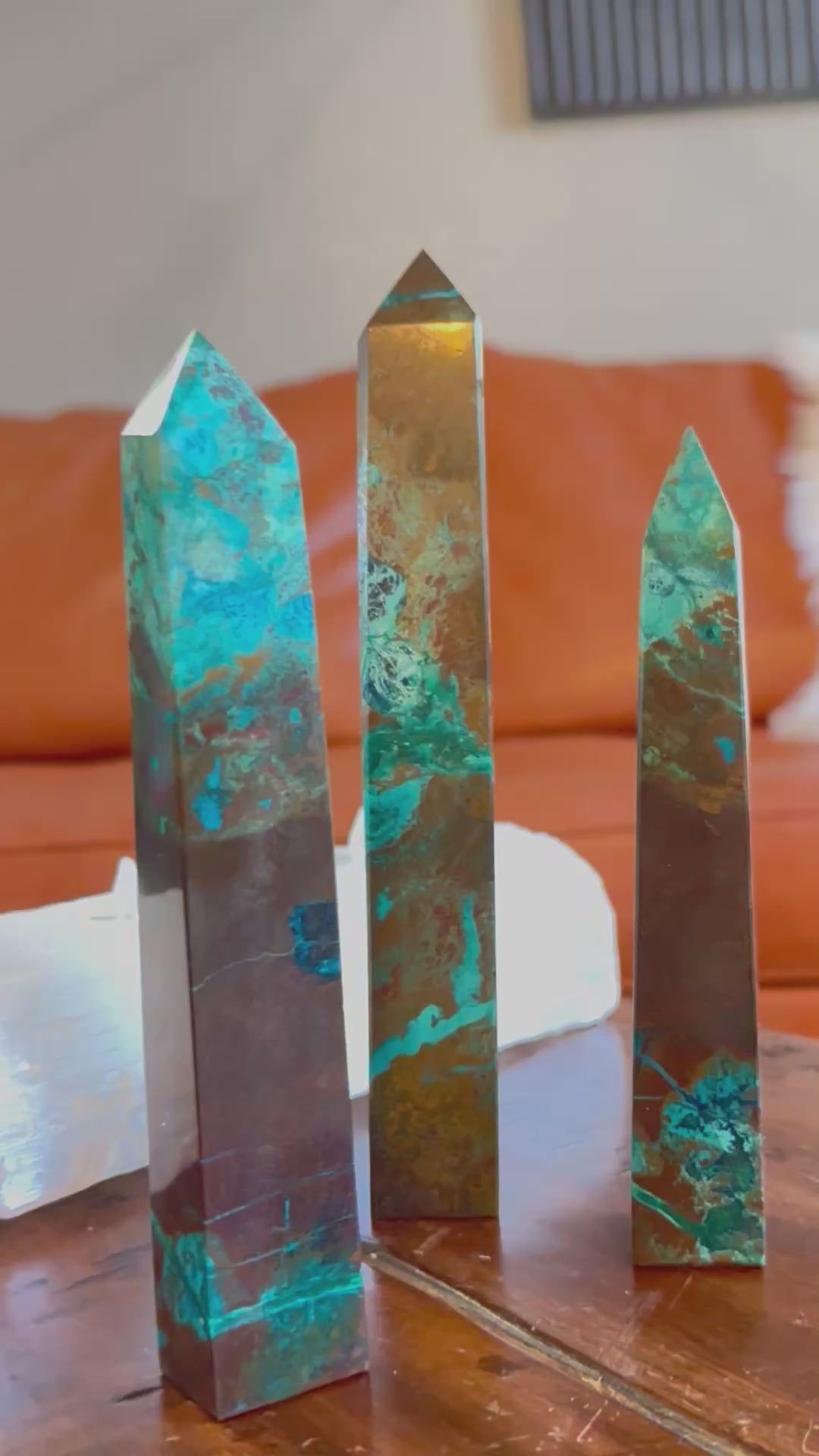 Chrysocolla in Matrix tower