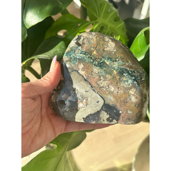 Unearthed Vibes Polished Amethyst Base - 2 lbs | Purple Amethyst Crystal | Healing Stone | Perfect Gift