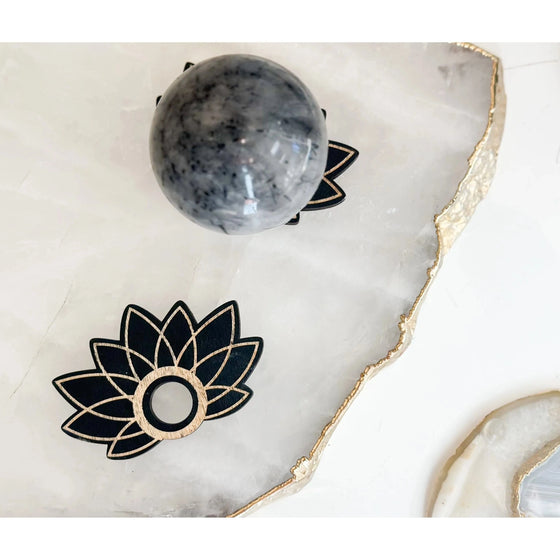Unearthed Vibes Wood Sphere Stand – Lotus Edition | Crystal Ball & Gemstone Display Holder