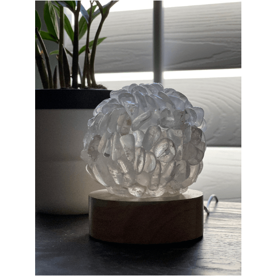 Melan Threads Clear Quartz Tumbled Stone Crystal Lamp Decor